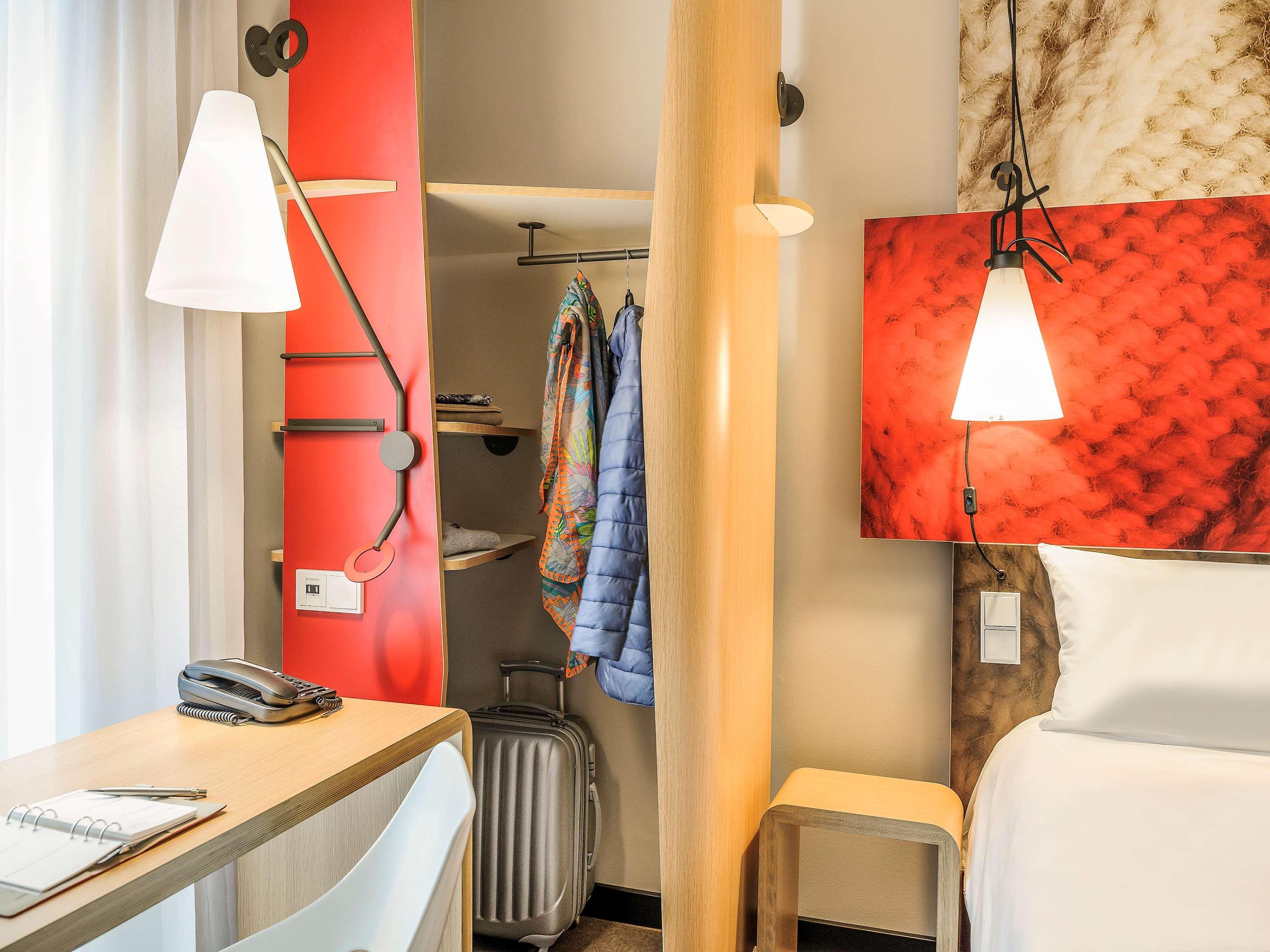 Hotel Ibis Berlin Hauptbahnhof Esterno foto