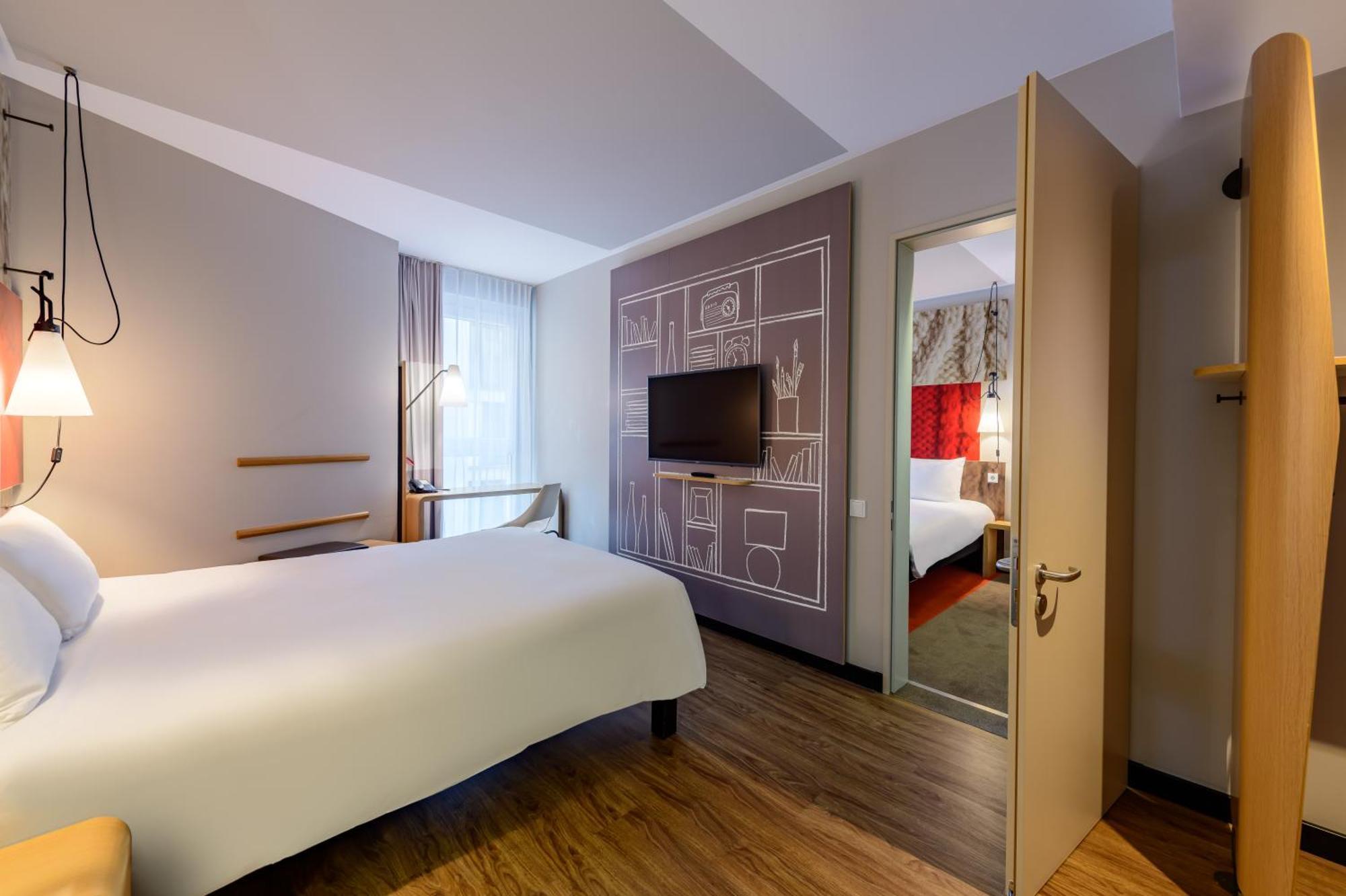 Hotel Ibis Berlin Hauptbahnhof Esterno foto