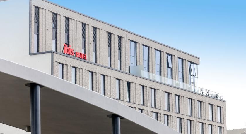 Hotel Ibis Berlin Hauptbahnhof Esterno foto